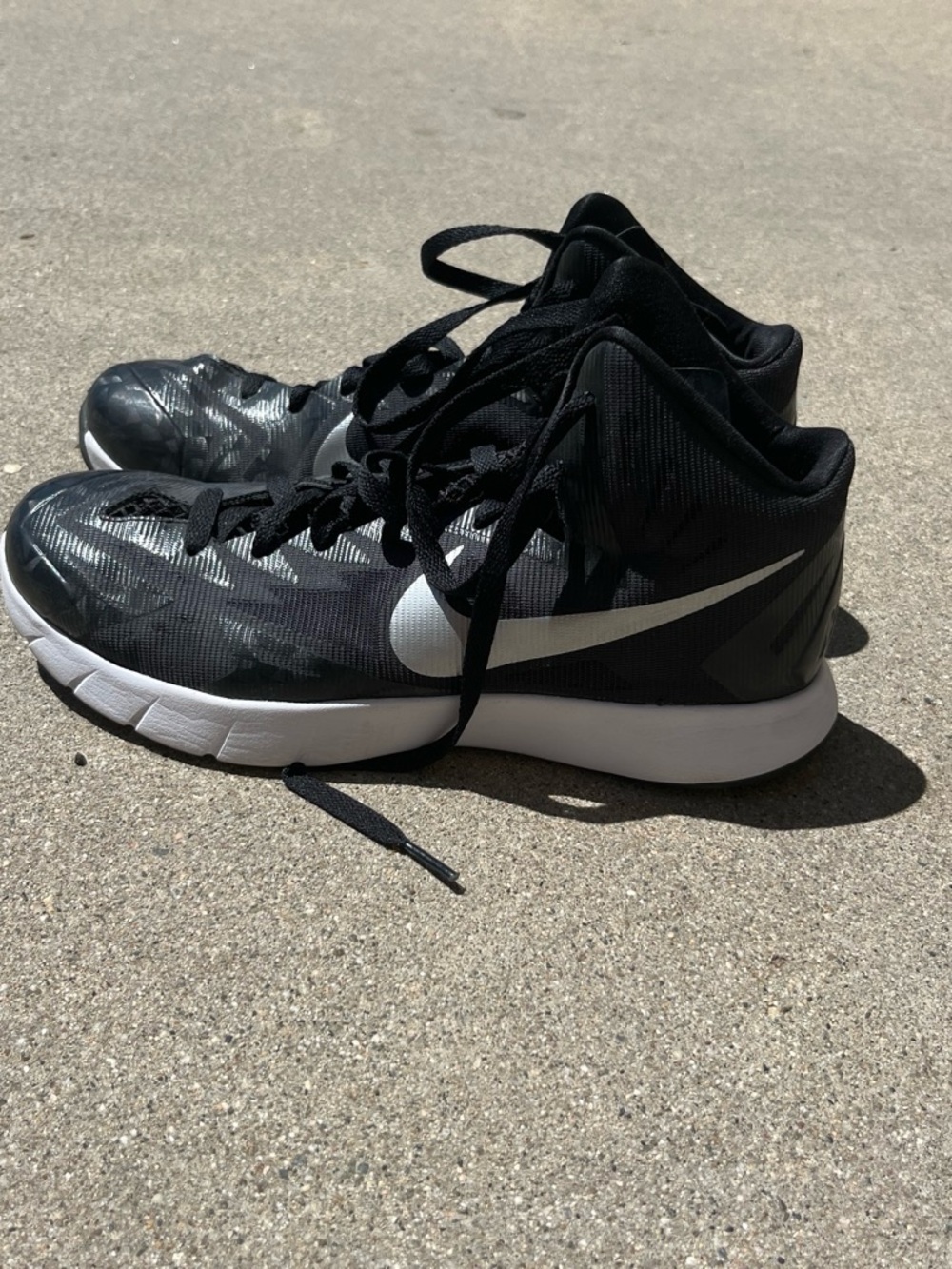Nike Black and White Mid-Top Athletic Shoes